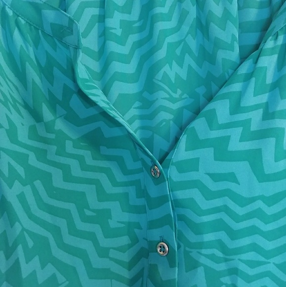 Banana Republic chiffon pop over blouse - Picture 2 of 5